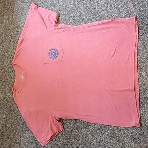 Vineyard vines tee